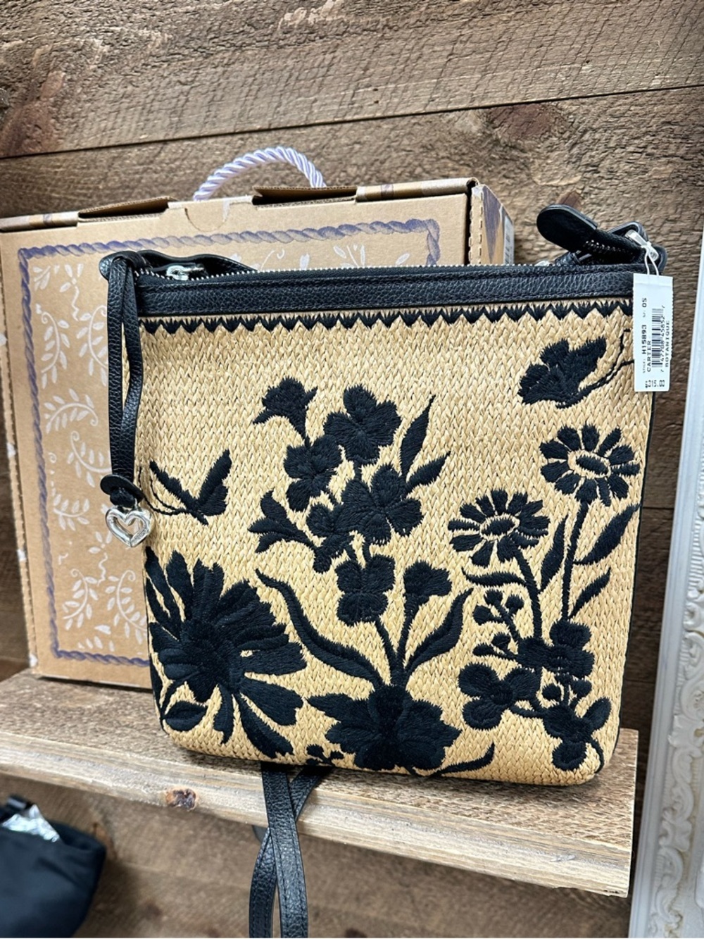 Brighton Carter Straw Messenger Bag – Botanical Black Floral Crossbody - Picture 4 of 8